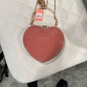 Heart-Shaped Pink Clutch Bag
